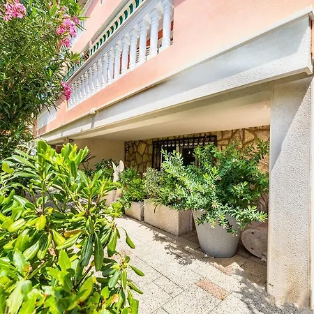 Nur 400 Meter Zum Mit Wifi, Parkplatz, Garten Apartmán Baška
